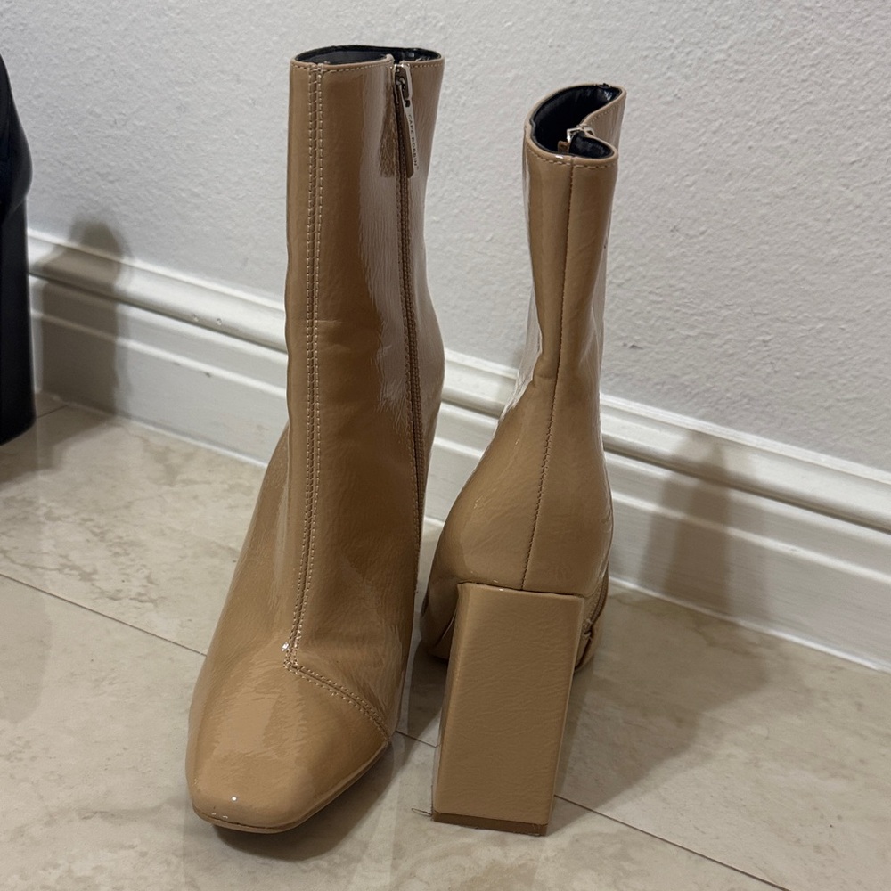 Cape Robbin Glossy Tan Heeled Boots